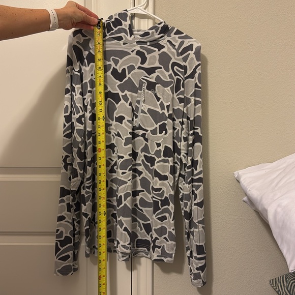 Magellan Long Sleeve Hooded Shirt Men’s Size Medium Gray Camo Hoodie Fish Gear - Picture 9 of 9